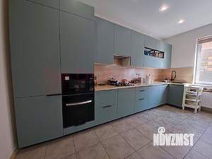 Дом 150м&sup2;, 2-этажный, участок 4 сот.  