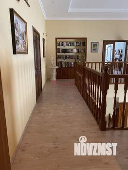 Дом 402м&sup2;, 3-этажный, участок 5 сот.  