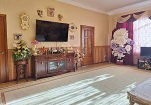 Дом 488м&sup2;, 3-этажный, участок 8 сот.  