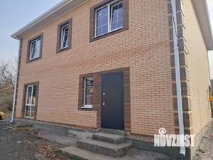 Дом 220м², 2-этажный, участок 6 сот.  