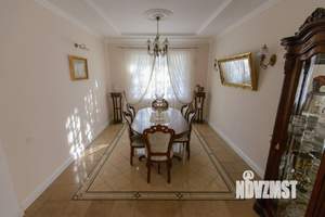 Дом 428м&sup2;, 3-этажный, участок 6 сот.  