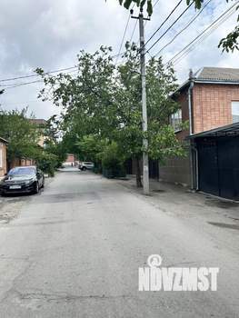 Дом 200м&sup2;, 2-этажный, участок 4 сот.  