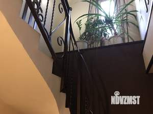 Дом 520м², 2-этажный, участок 7 сот.  