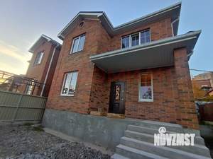 Дом 138м&sup2;, 2-этажный, участок 3 сот.  