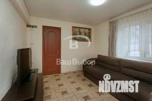 Дом 80м&sup2;, 2-этажный, участок 6 сот.  