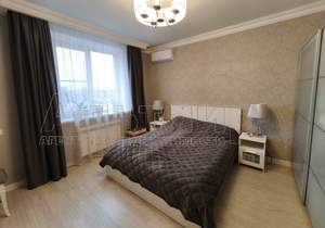 Дом 280м², 3-этажный, участок 3 сот.  