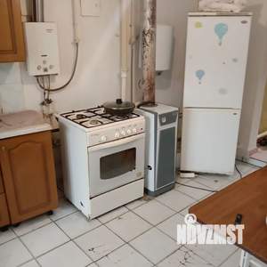 Дом 186м&sup2;, 2-этажный, участок 3 сот.  