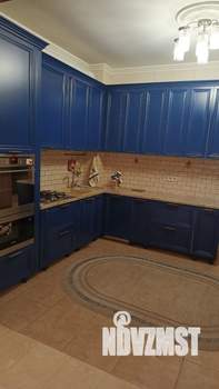 Дом 227м&sup2;, 3-этажный, участок 3 сот.  