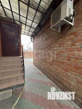 Дом 300м&sup2;, 3-этажный, участок 3 сот.  