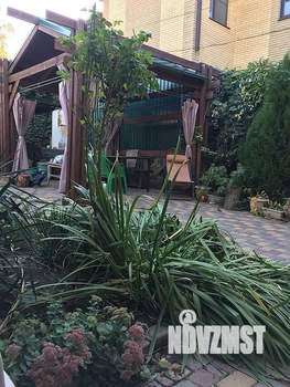 Дом 150м², 2-этажный, участок 3 сот.  