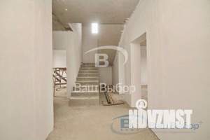 Дом 140м&sup2;, 3-этажный, участок 4 сот.  