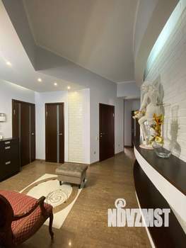 Таунхаус 127м², 3-этажный, участок 1 сот.  