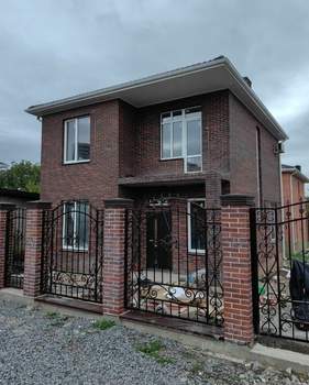 Дом 135м&sup2;, 2-этажный, участок 3 сот.  