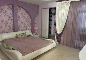 Дом 354м², 3-этажный, участок 3 сот.  