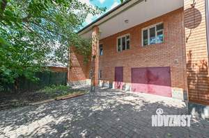 Дом 180м², 2-этажный, участок 5 сот.  