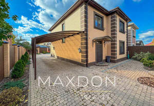 Дом 200м², 2-этажный, участок 5 сот.  