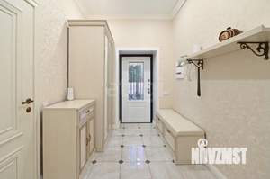 Дом 187м&sup2;, 3-этажный, участок 4 сот.  