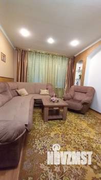 Дом 100м&sup2;, 2-этажный, участок 6 сот.  