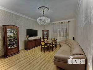 Дом 200м², 3-этажный, участок 4 сот.  