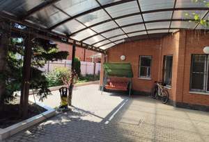 Дом 228м&sup2;, 2-этажный, участок 5 сот.  