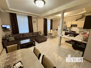 Дом 120м², 2-этажный, участок 6 сот.  