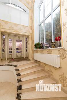Дом 460м², 2-этажный, участок 6 сот.  