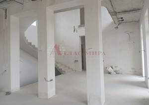 Дом 550м², 2-этажный, участок 16 сот.  