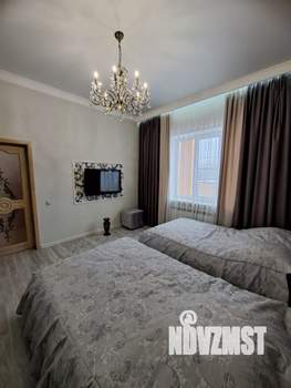 Дом 260м², 3-этажный, участок 3 сот.  