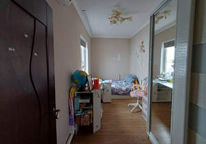 Дом 180м&sup2;, 2-этажный, участок 3 сот.  