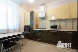 Дом 154м², 2-этажный, участок 4 сот.  