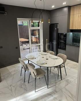 Дом 140м², 2-этажный, участок 3 сот.  