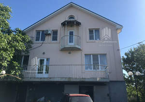 Дом 370м², 2-этажный, участок 18 сот.  