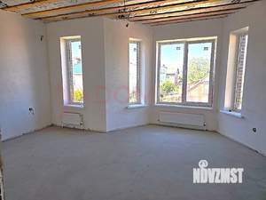 Дом 135м&sup2;, 2-этажный, участок 6 сот.  