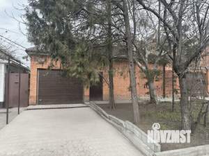 Дом 158м&sup2;, 2-этажный, участок 3 сот.  