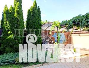 Дом 448м&sup2;, 3-этажный, участок 8 сот.  