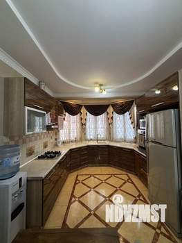 Дом 245м&sup2;, 4-этажный, участок 3 сот.  