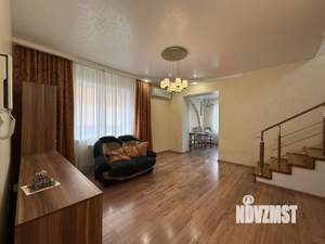 Дом 206м&sup2;, 3-этажный, участок 4 сот.  