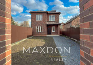 Дом 140м&sup2;, 2-этажный, участок 4 сот.  