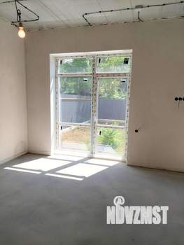 Дом 175м&sup2;, 2-этажный, участок 6 сот.  