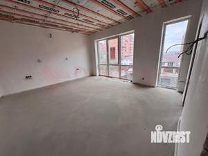 Дом 250м&sup2;, 2-этажный, участок 4 сот.  