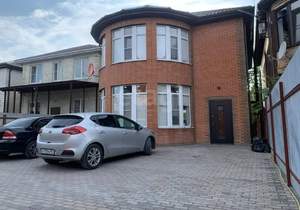 Дом 163м&sup2;, 2-этажный, участок 3 сот.  