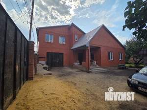 Дом 210м², 2-этажный, участок 6 сот.  