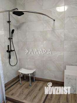 Дом 80м&sup2;, 2-этажный, участок 3 сот.  