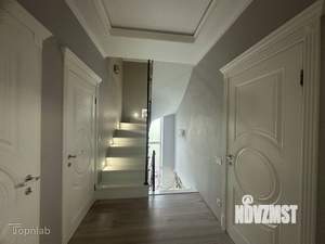 Дом 185м², 3-этажный, участок 6 сот.  