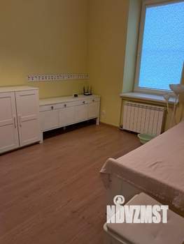 Дом 130м&sup2;, 2-этажный, участок 7 сот.  