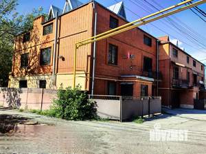 Дом 472м², 3-этажный, участок 4 сот.  