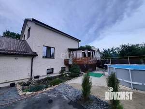 Дом 220м&sup2;, 2-этажный, участок 6 сот.  