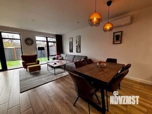 Дом 150м², 2-этажный, участок 3 сот.  