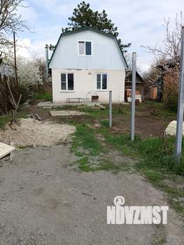 Дом 50м², 2-этажный, участок 6 сот.  