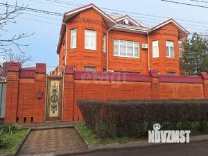 Дом 488м&sup2;, 3-этажный, участок 8 сот.  